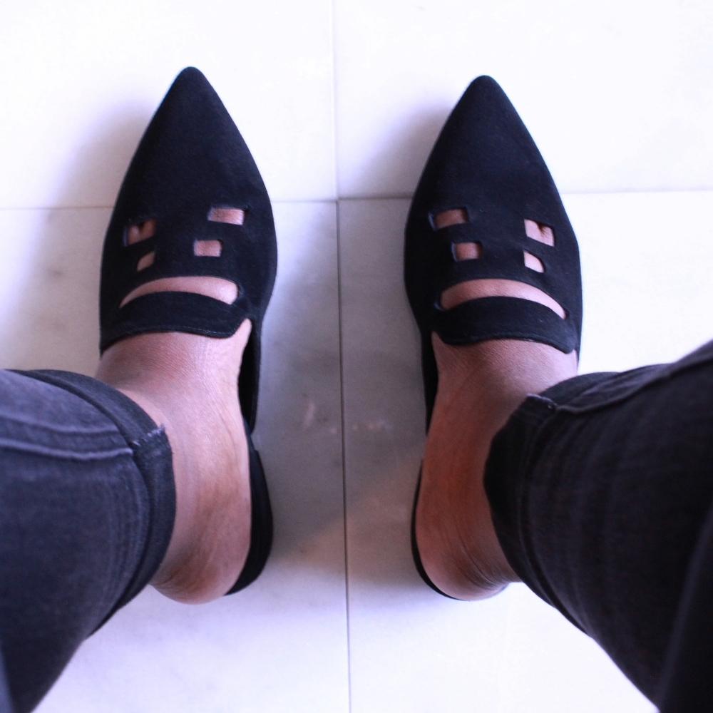 Koya cutout mule